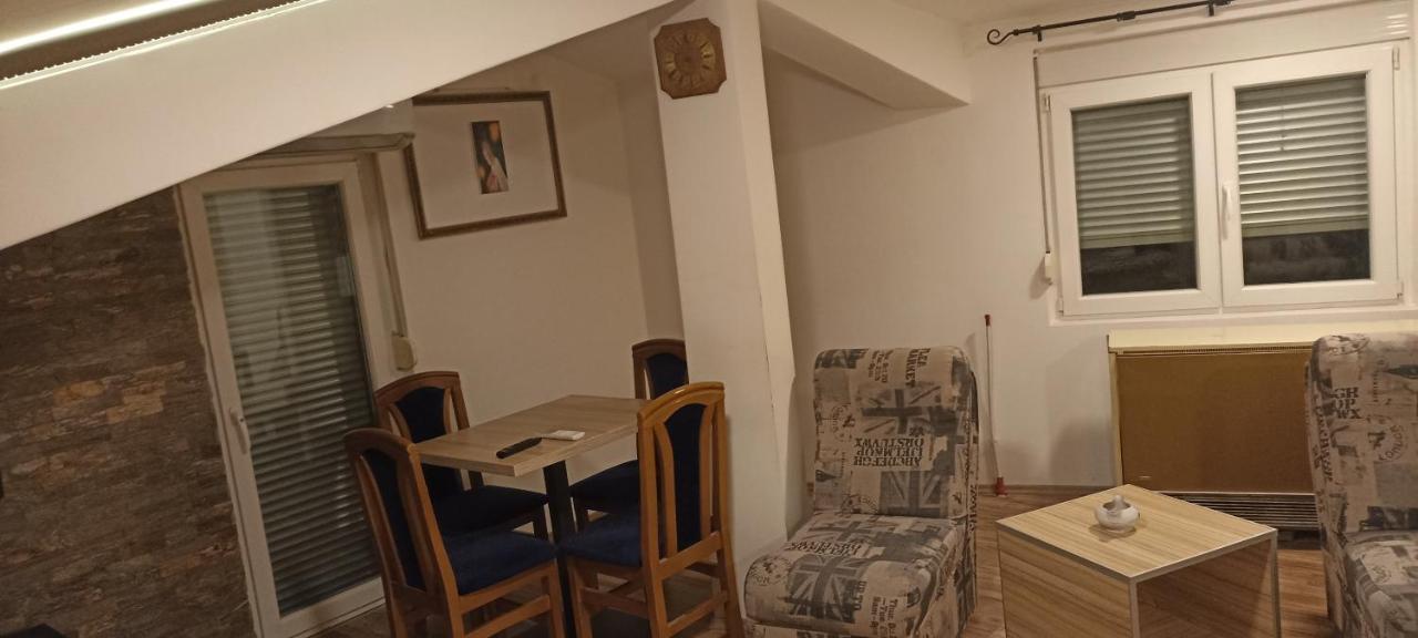 Athos Apartments Ni Buitenkant foto