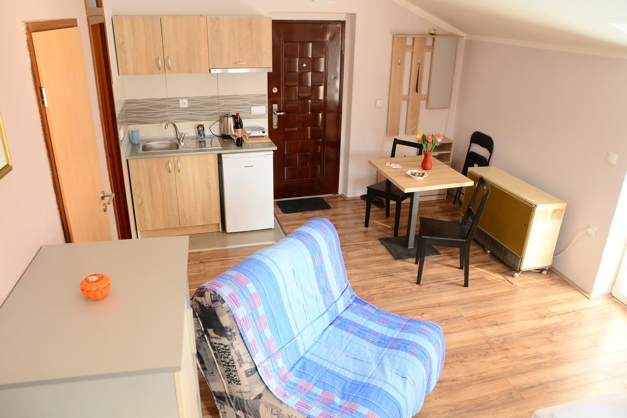 Athos Apartments Ni Buitenkant foto